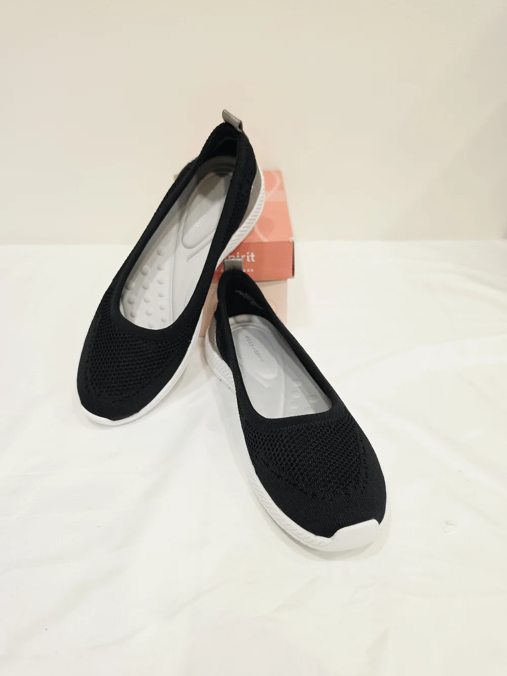 Easy Spirit Glitz Black Knit Slip-On Flats with White Soles